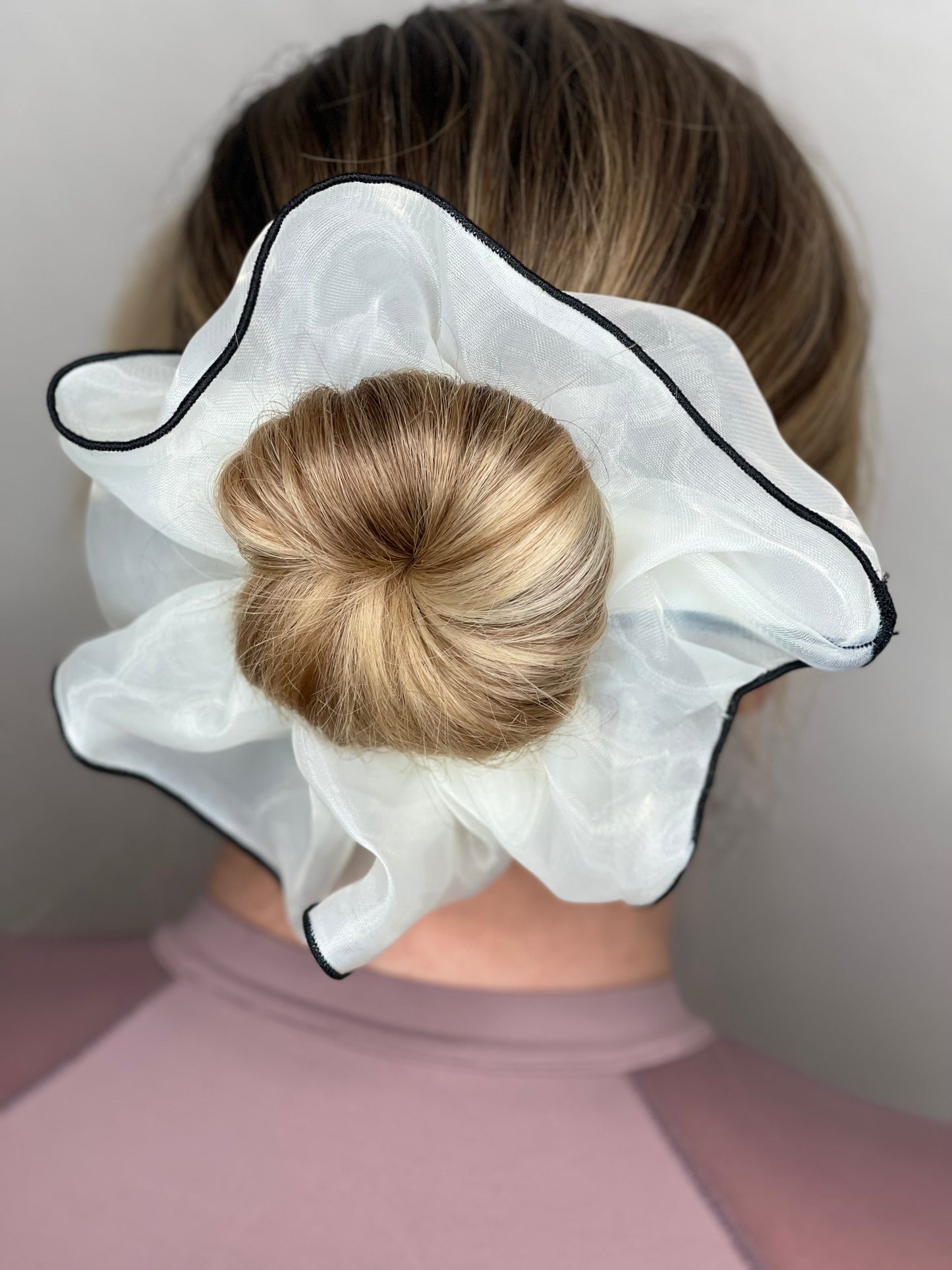 LARGE SCRUNCHIE