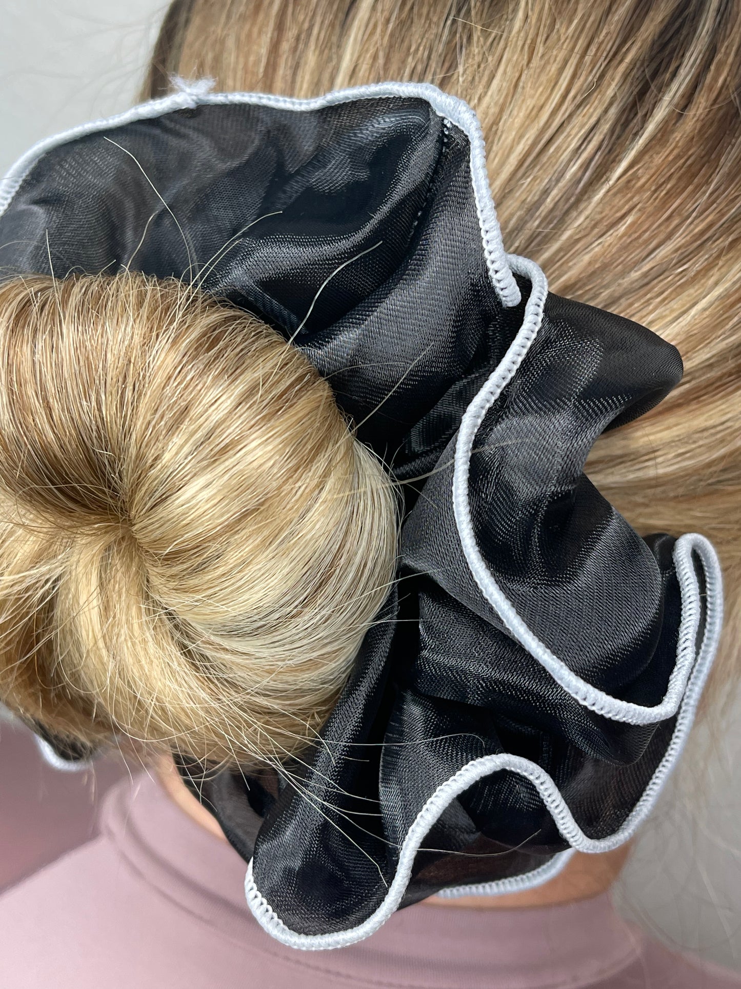 LARGE SCRUNCHIE